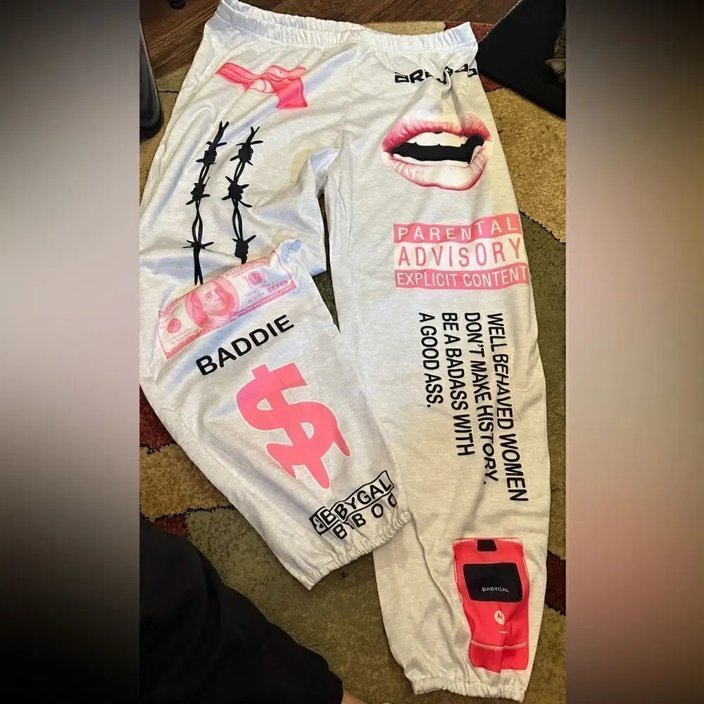 Y2K Printed joggers. Elastic at the ankle letter print with pockets. . Polyester